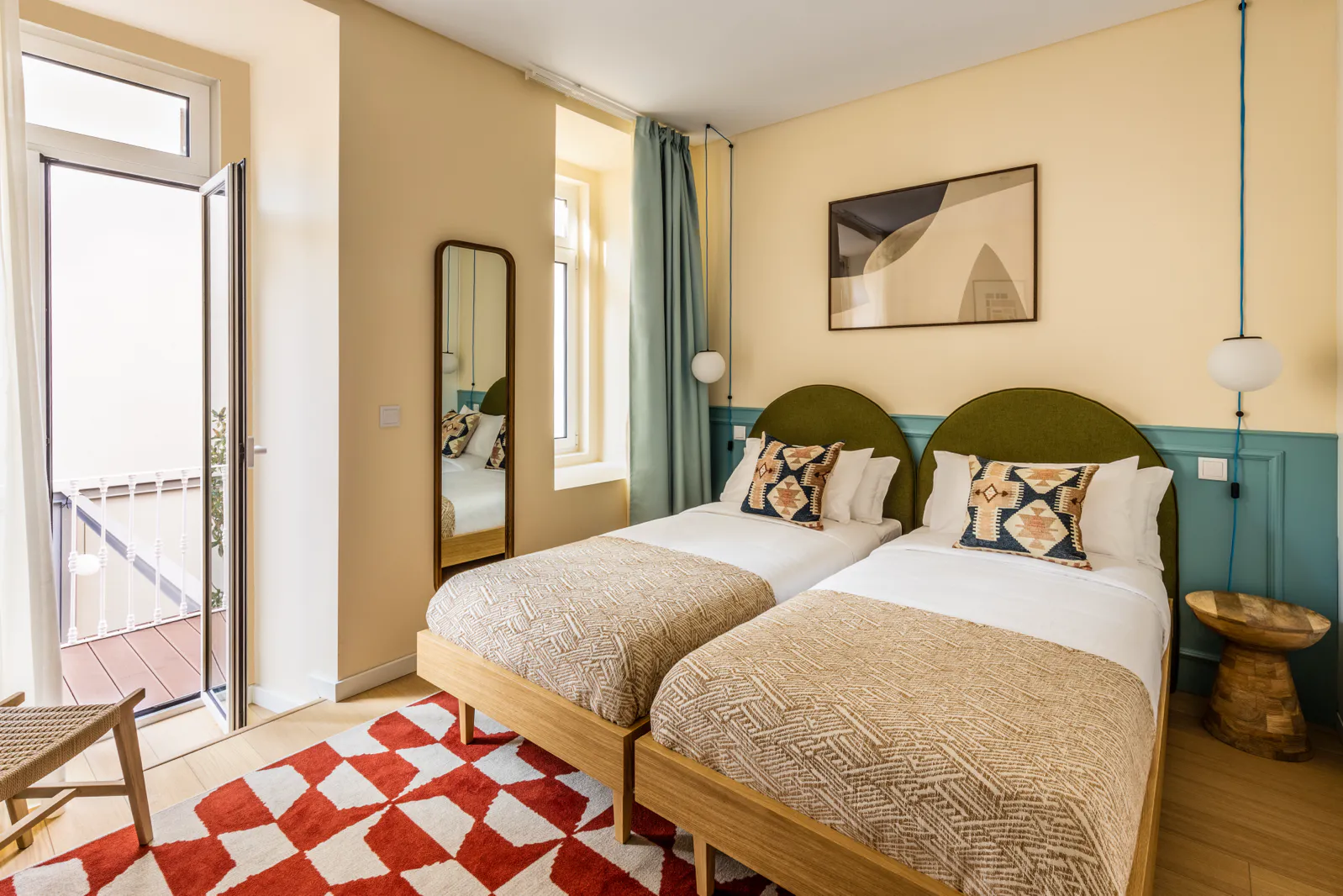 Haws_Lisboa_2_Bedroom_Apartment_with_balcony-5