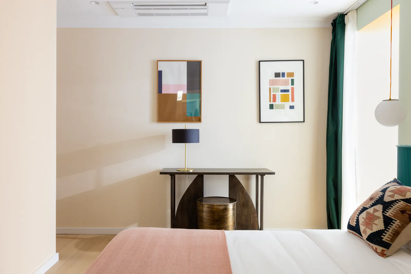 Haws_Lisboa_2_Bedroom_Apartment_with_terrace-7