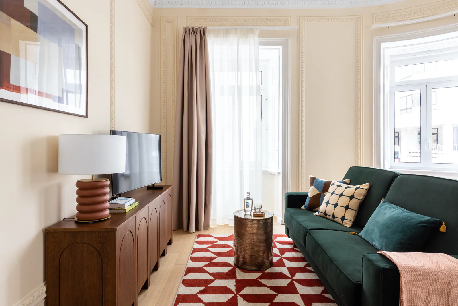 Haws_Lisboa_2_Bedroom_Family_Style_Apartment-9